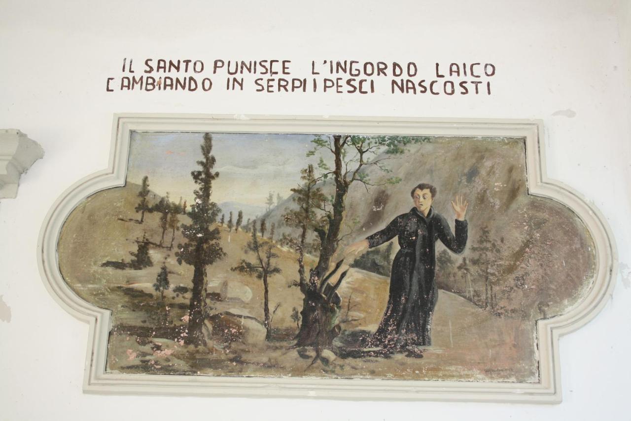 La Casetta Di Anna Villalago Exterior photo